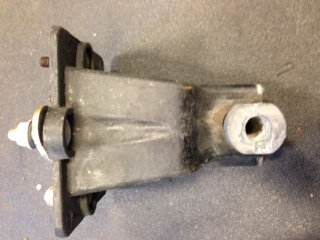 HNG6567AA  Rear bumper mounting bracket